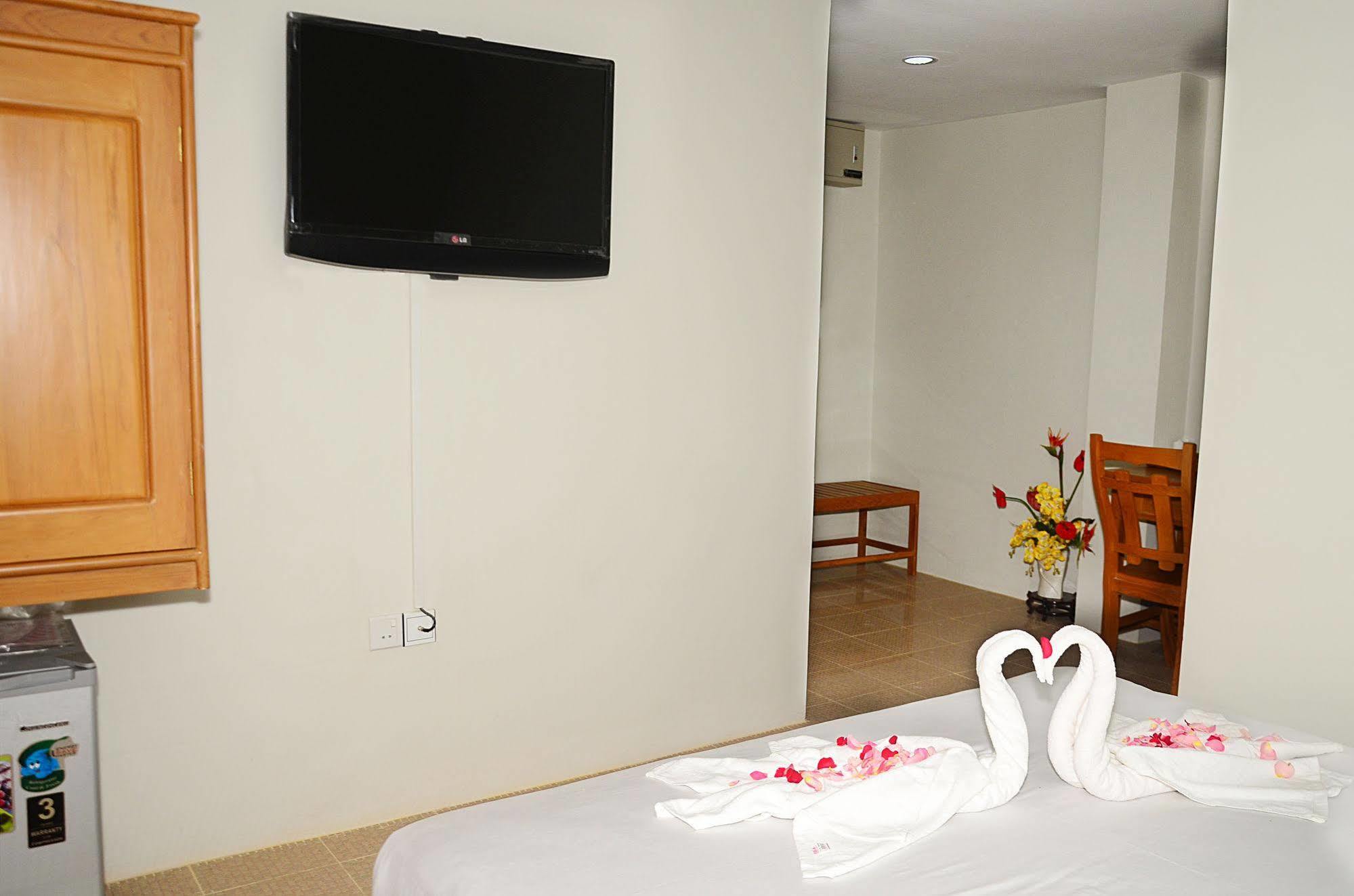 Hotel Yno Yangon Exterior photo